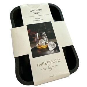 $7 When Bundled - Skull Ice Cube Tray